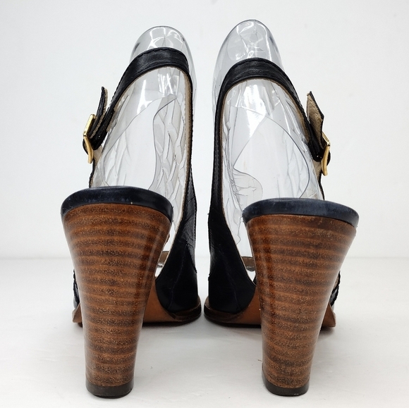 Neiman Marcus Women's Leather Strap Open Toe Stacked Heels Shoes - Picture 6 of 15